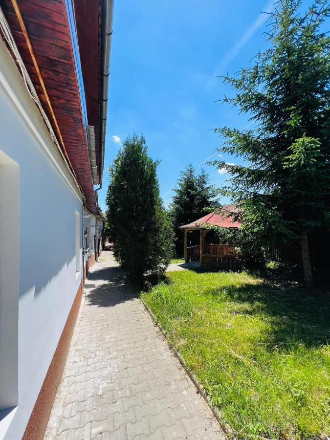 Apartament In Regim Hotelier King Медиаш Экстерьер фото